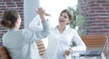 ekibinin iş sonuçları için mutlu