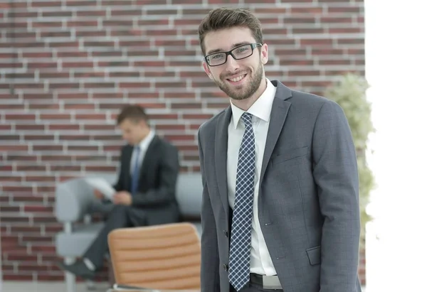 Business people.successful hombre de negocios con una cartera — Foto de Stock