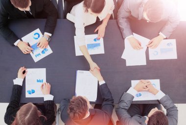 iş insanlar el sıkışma