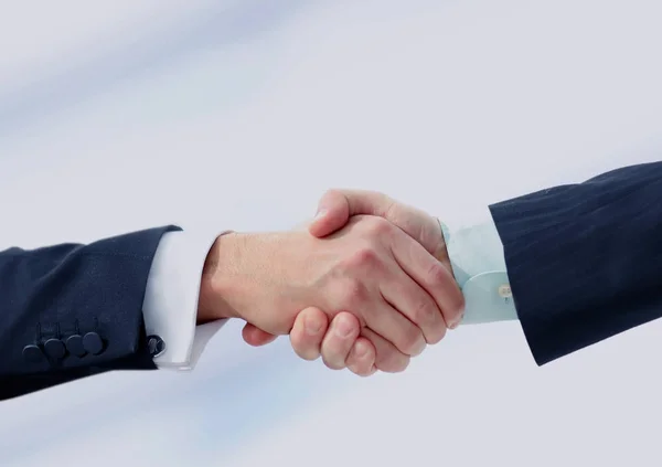 Концепция успеха в бизнесе - рукопожатие партнеров — стоковое фото