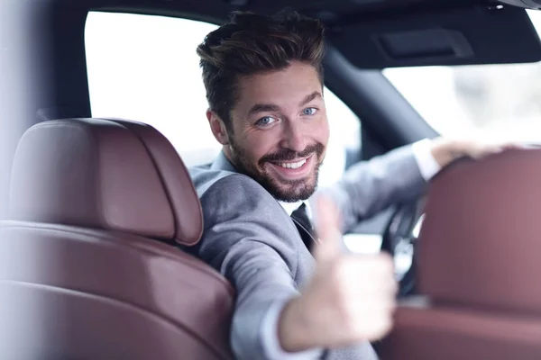 Portrait of a man driving his car — Stock Photo, Image