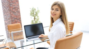 Kameraya bakarak arka view.female Yardımcısı.