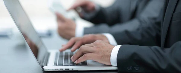 Closeup.businessman working on laptop — Stock Photo, Image