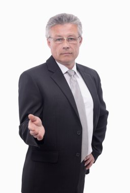 konuksever yardım sunan iş adamı