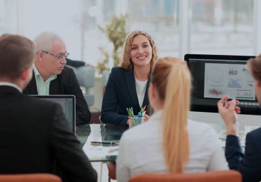 İş adamları ekip ekip çalışması işbirliği ve ortaklık Concep