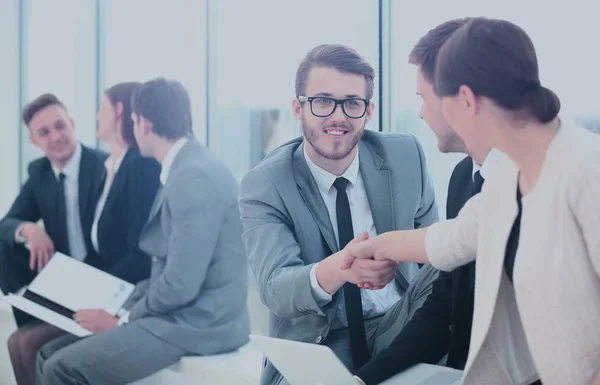 Obchodní lidé setkání diskusní firemní Handshake koncept — Stock fotografie