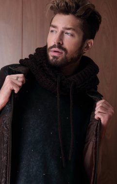 Ceket dude, ins stüdyo arıyorsunuz