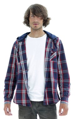 ekose gömlekli şık adam.