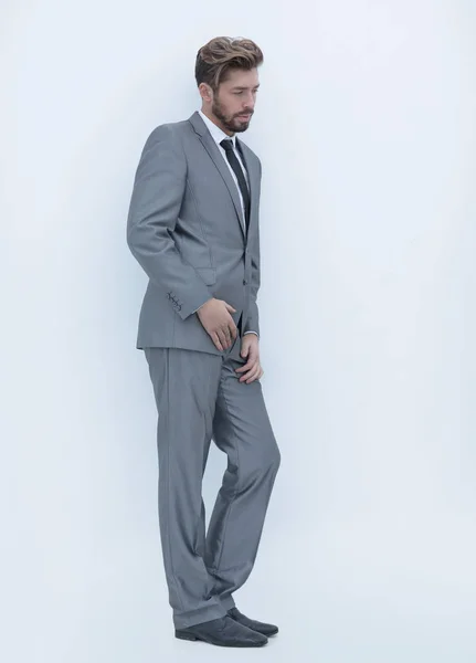 Vista lateral de un hombre arrogante y elegante en traje — Foto de Stock