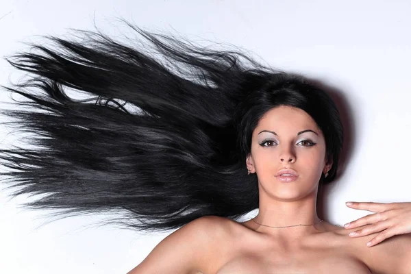 bir kadın yüzü closeup. siyah izole.