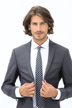 Takım elbise ve kravat şık genç adam