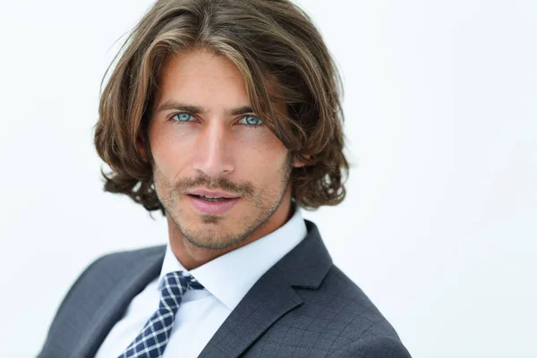 Retrato de cerca de un joven atractivo en traje de negocios — Foto de Stock