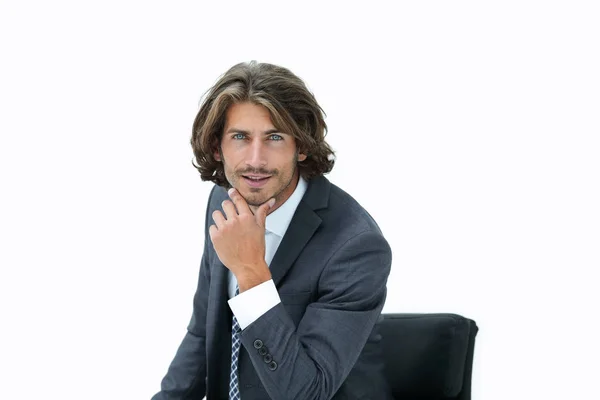 Portret zakenman zittend op stoel en denkend — Stockfoto