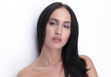 güzel kız yüz portre uzun saç stili ile yakından.