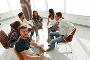 tasarımcı ve yaratıcı ekibi