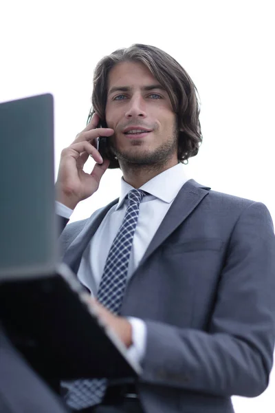 Close-up.uomo d'affari di successo che parla sul cellulare — Foto Stock