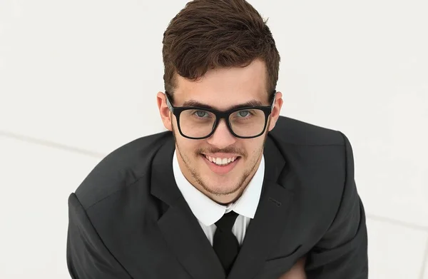 Closeup.portrait of young employee looking at camera. — Stock Photo, Image