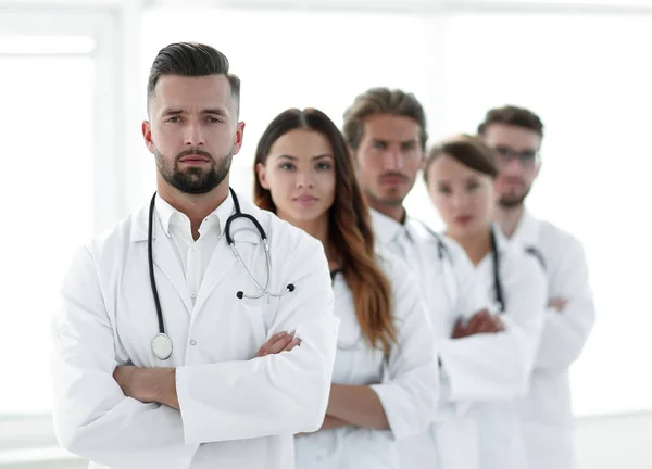 Portret zespół medyczny stojąc razem — Zdjęcie stockowe
