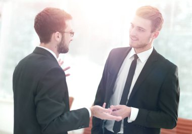 Fotoğraf genç iş ekibi çalışma modern office