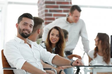 iş adamı ve onun yaratıcı ekip çalışması