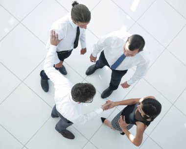 ofiste tokalaşırken top.welcome meslektaşları görüntülemek