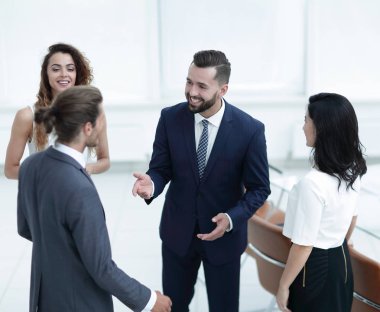 söz, ofiste ayakta iş takım