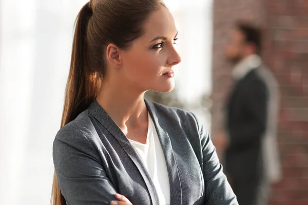 Portret van een vrouw-medewerker van het bedrijf — Stockfoto