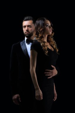 adamın yanında kadın stüdyoda poz