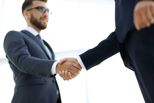 Businessmen making handshake - business etiquette, congratulatio — Stock Photo, Image