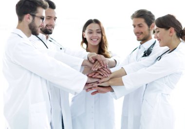 tıbbi stajyerler grup birlik gösterir