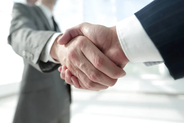 Diverse business man schudden handen. — Stockfoto