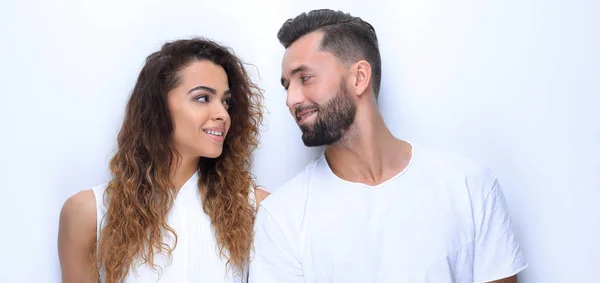 Retrato de una pareja joven — Foto de Stock