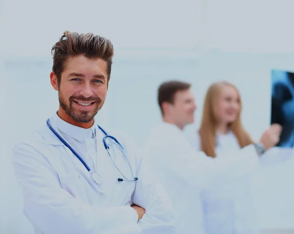 Porträt eines Arztes auf der Krankenstation — Stockfoto