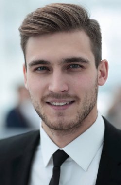 arka plan bulanık üzerinde başarılı iş adamı.