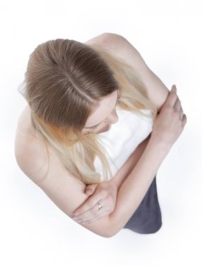 Yukarıdan görüntüleyin. dört gözle başarılı genç iş kadını.