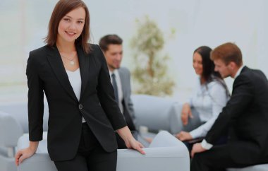 İş ekibi iş planlarını tartışıyor.