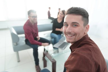 arka plan banka çalışanlarının istemcide