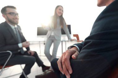 bir mola sırasında iş takımının bulanık görüntü.