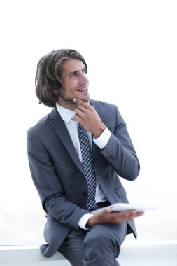 Tabletli modern iş adamı kopyalama alanına bakıyor