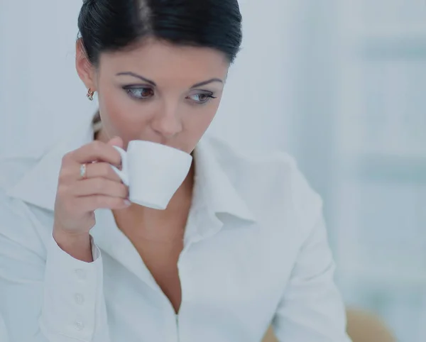 Mulher de negócios beber cofee — Fotografia de Stock