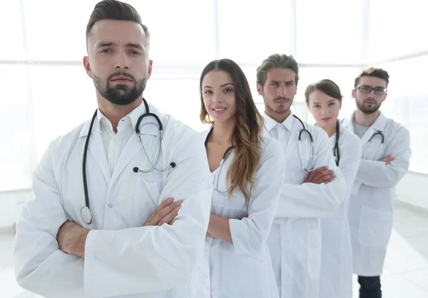 Equipo profesional de médicos terapeutas — Foto de Stock