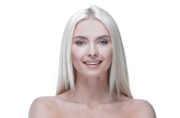 Close-up rosto de bela mulher loira com maquiagem diária — Fotografia de Stock