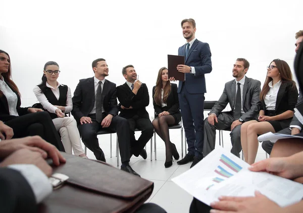 Business coach kommunikáció az üzleti csapattal — Stock Fotó