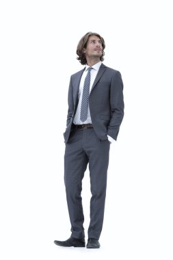 Dalgın iş adamı yukarı bakıyor.