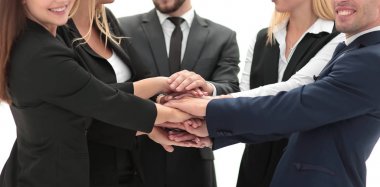 Dostu iş ekibi ile birlikte sıktı elleri.