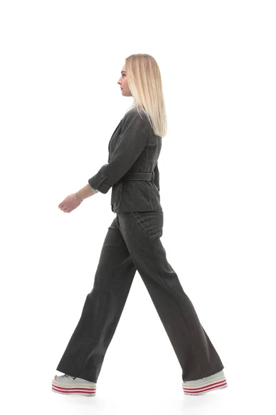 Full growth.motivated mulher de negócios caminhando para a frente . — Fotografia de Stock