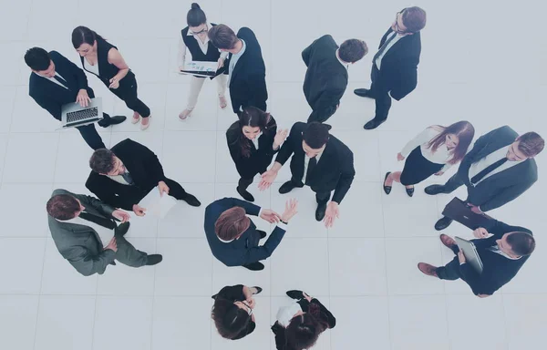 Üzletemberek csapat csoport tömeg teljes hosszúságú állvány elszigetelt w — Stock Fotó