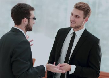 Fotoğraf genç iş ekibi çalışma modern office