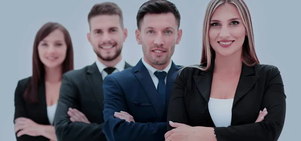 Equipo de personas exitosas y confiadas posando sobre un fondo blanco — Foto de Stock