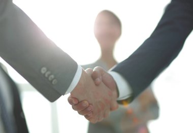 İş adamlarının el sıkışmalarının arkaplan resmi .